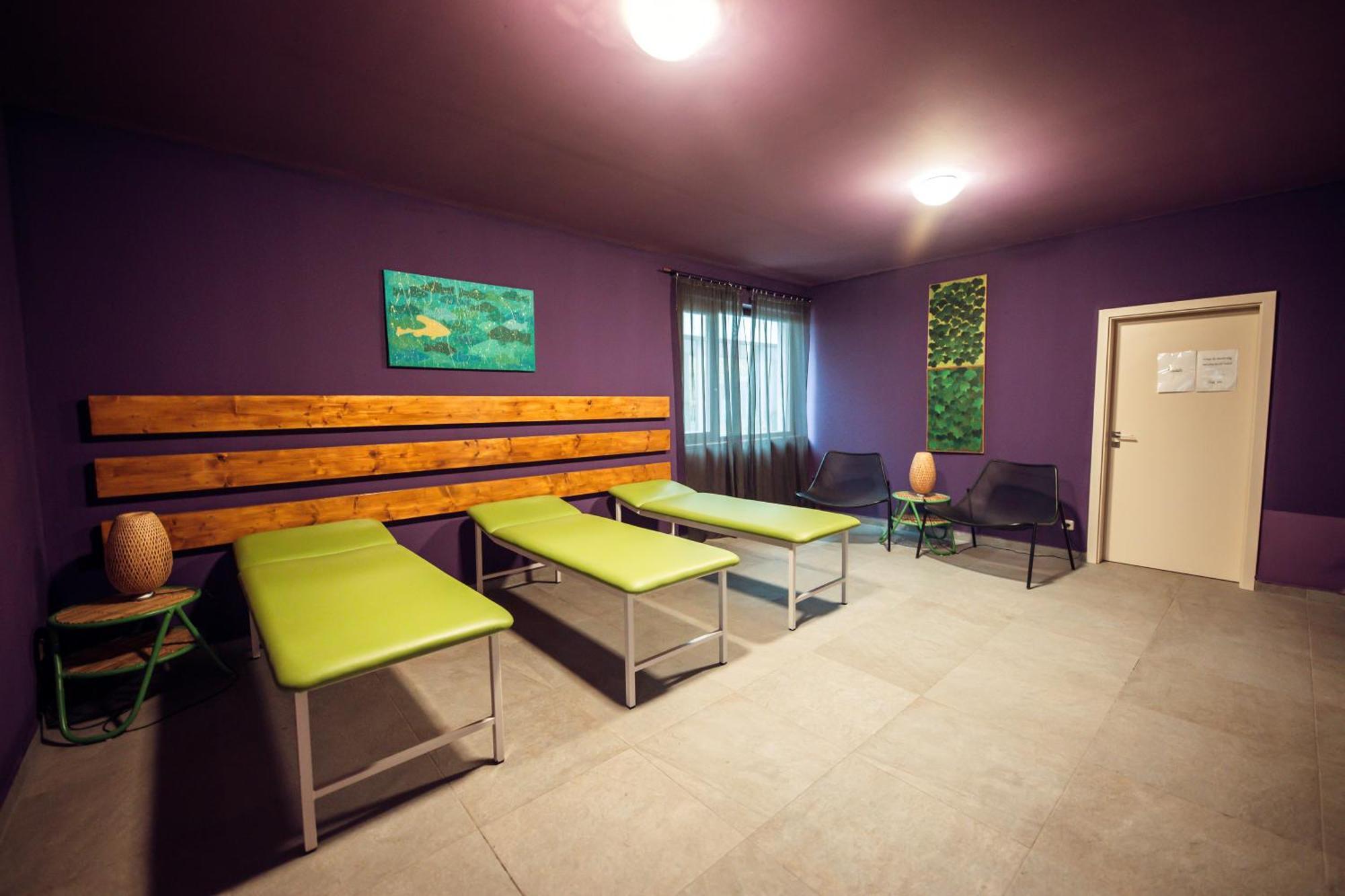 Hotel Kastiel Mojmirovce Bagian luar foto