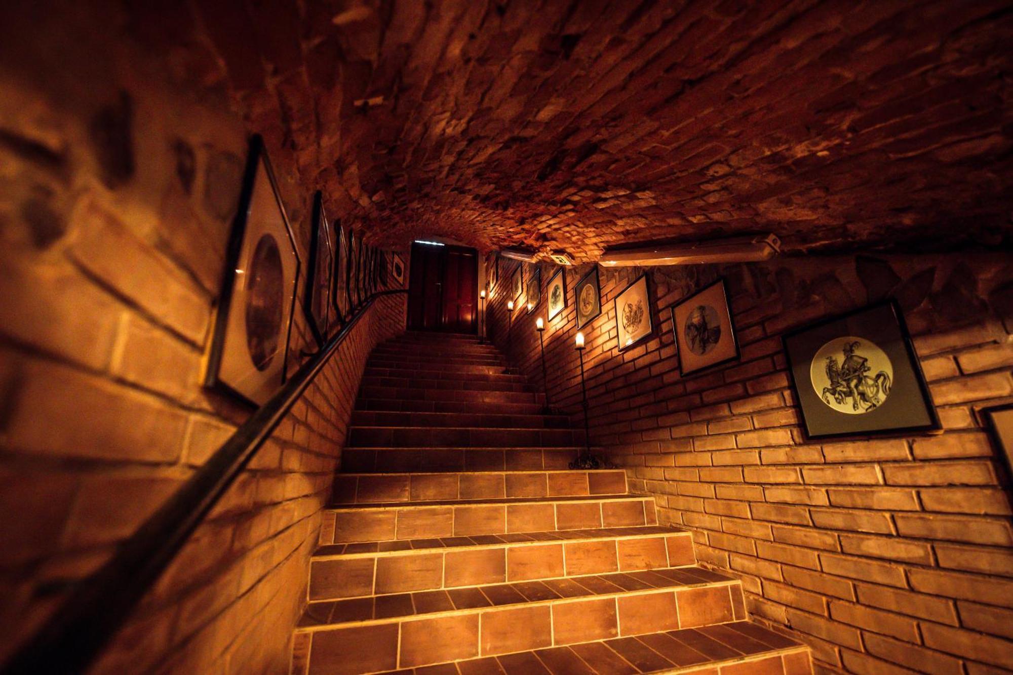 Hotel Kastiel Mojmirovce Bagian luar foto
